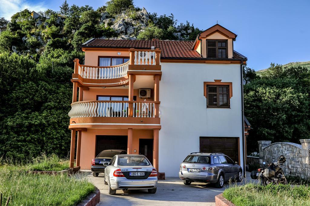 Apartman Selena 트레빈예 외부 사진